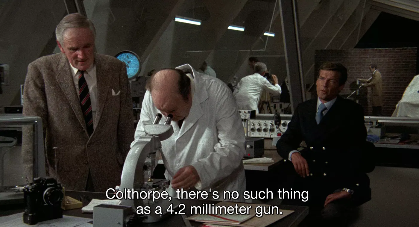 L'Homme au pistolet d'or