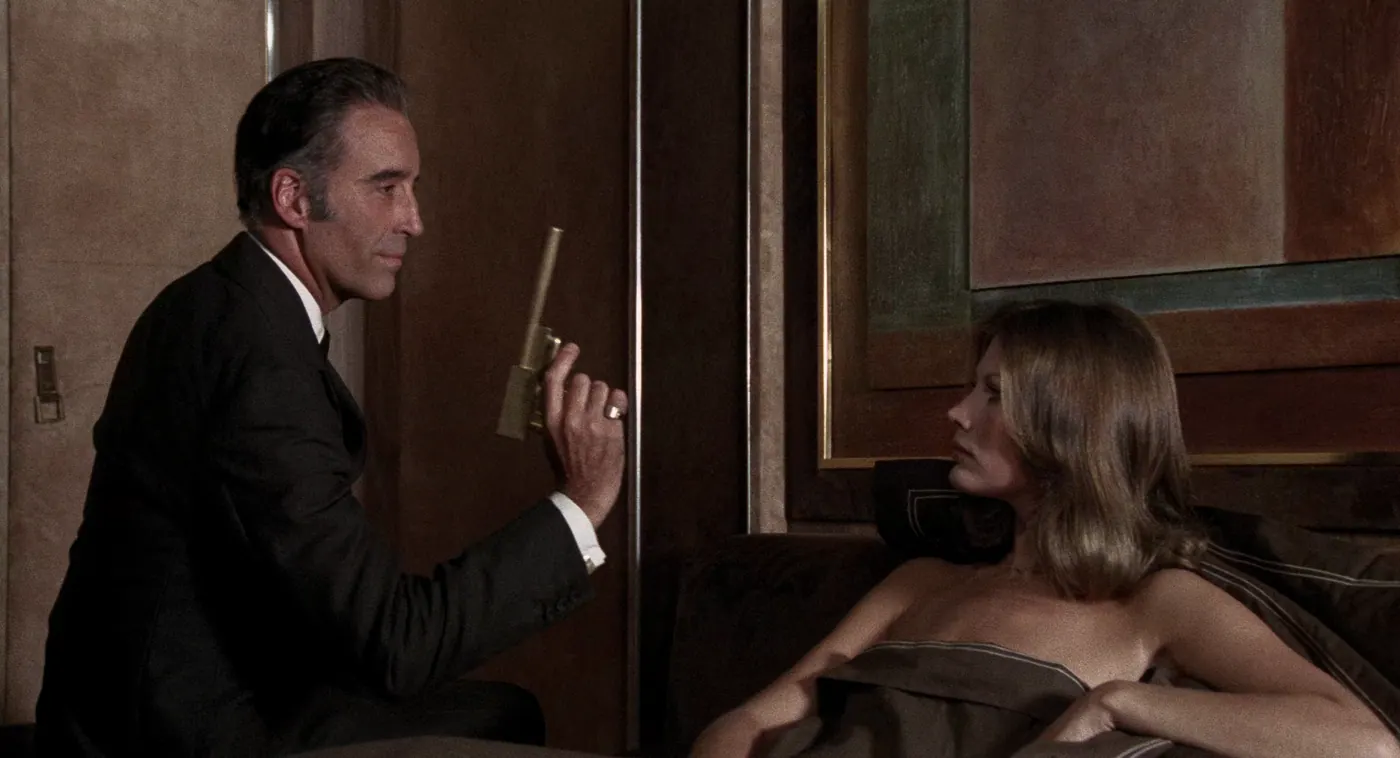 L'Homme au pistolet d'or