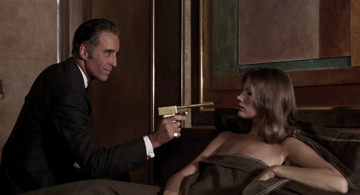 L'Homme au pistolet d'or
