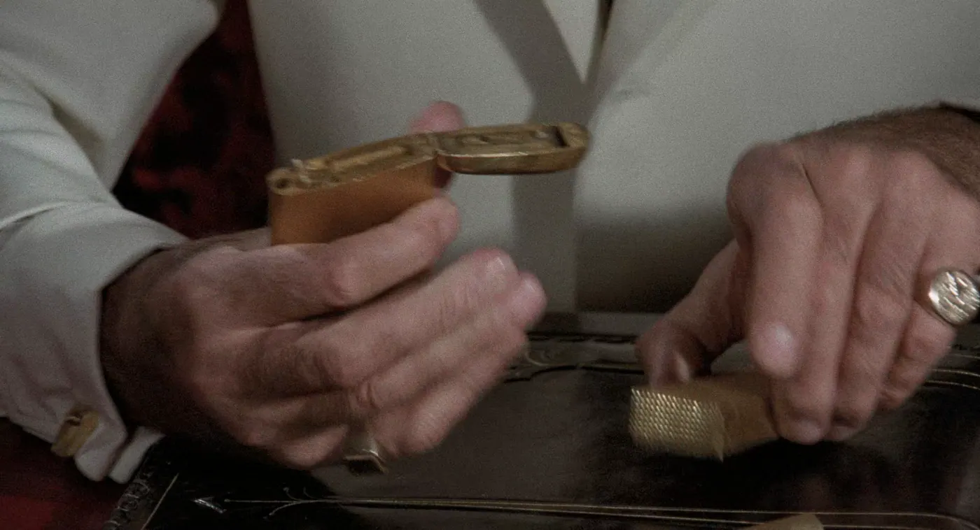 L'Homme au pistolet d'or
