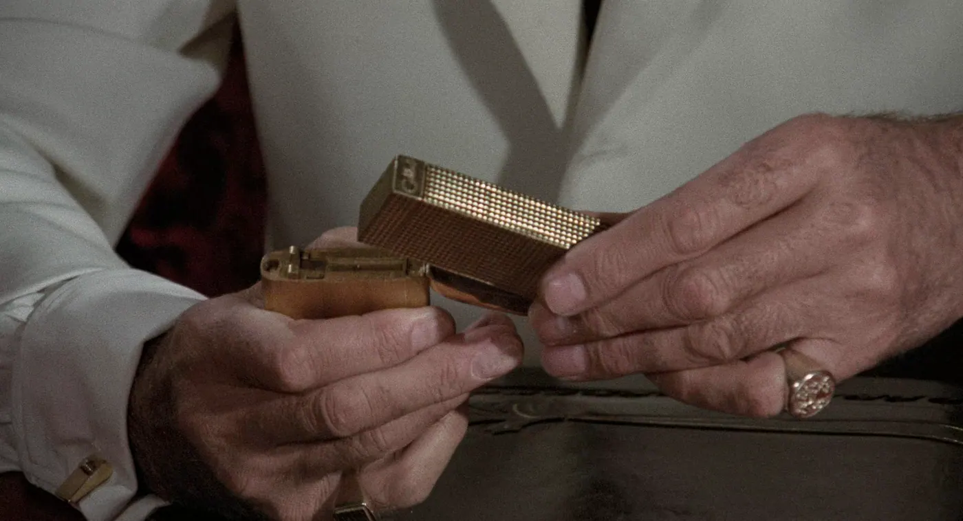 L'Homme au pistolet d'or