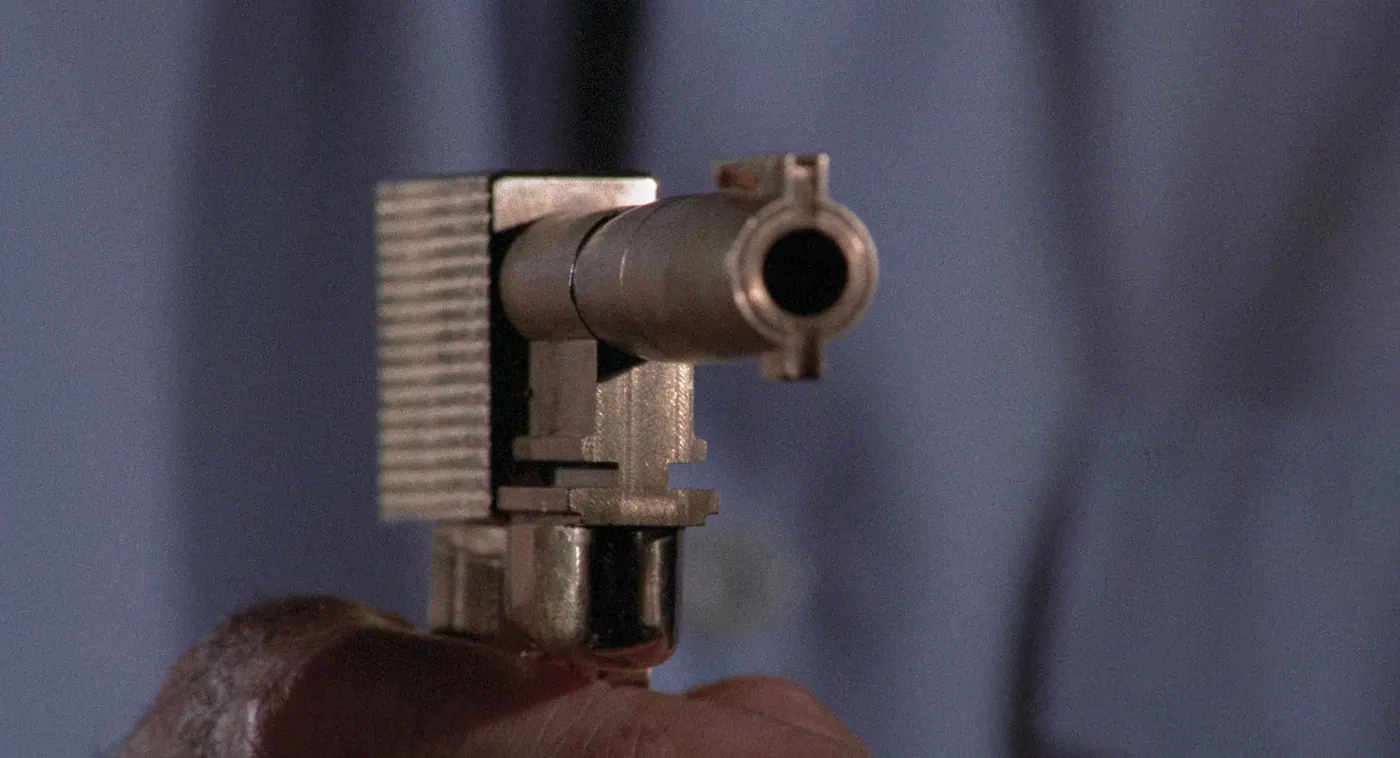 L'Homme au pistolet d'or