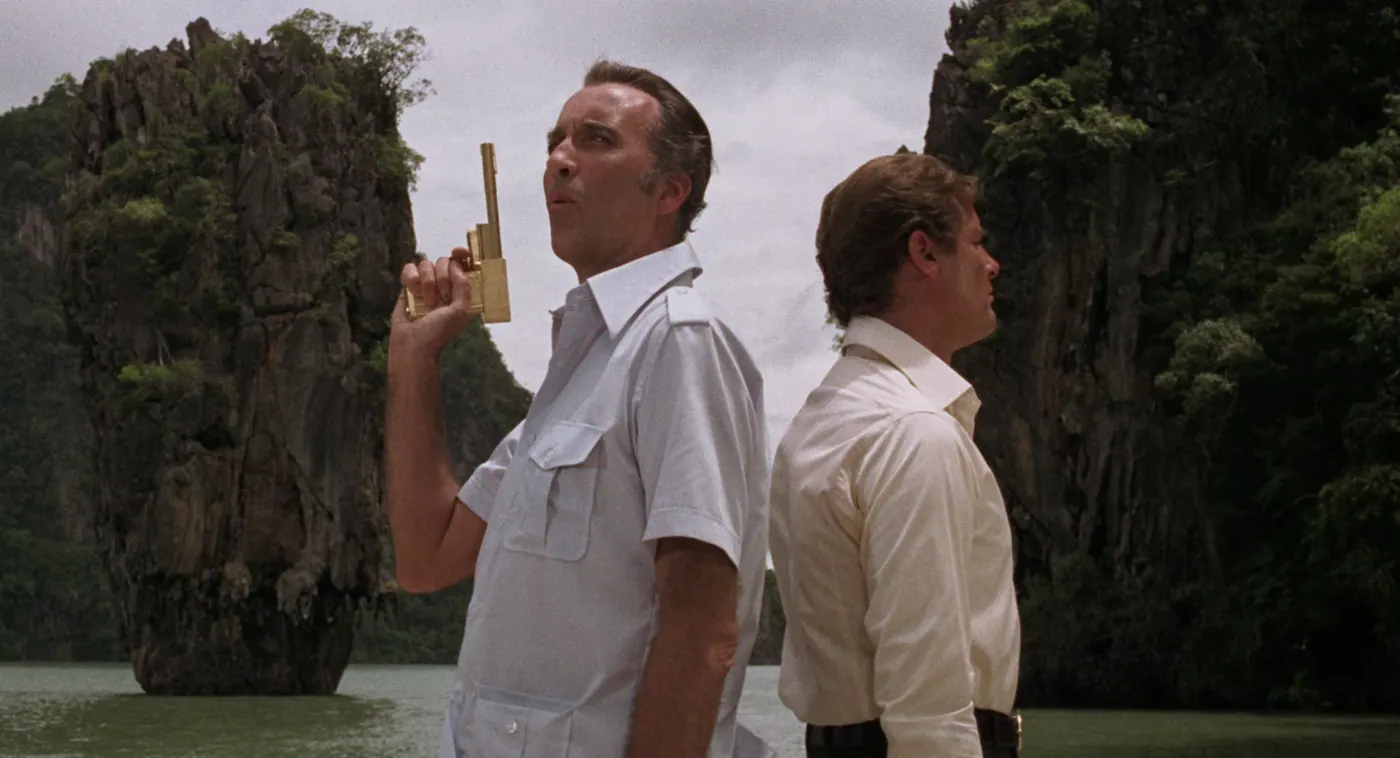 L'Homme au pistolet d'or