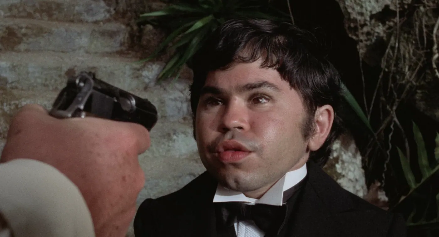 L'Homme au pistolet d'or
