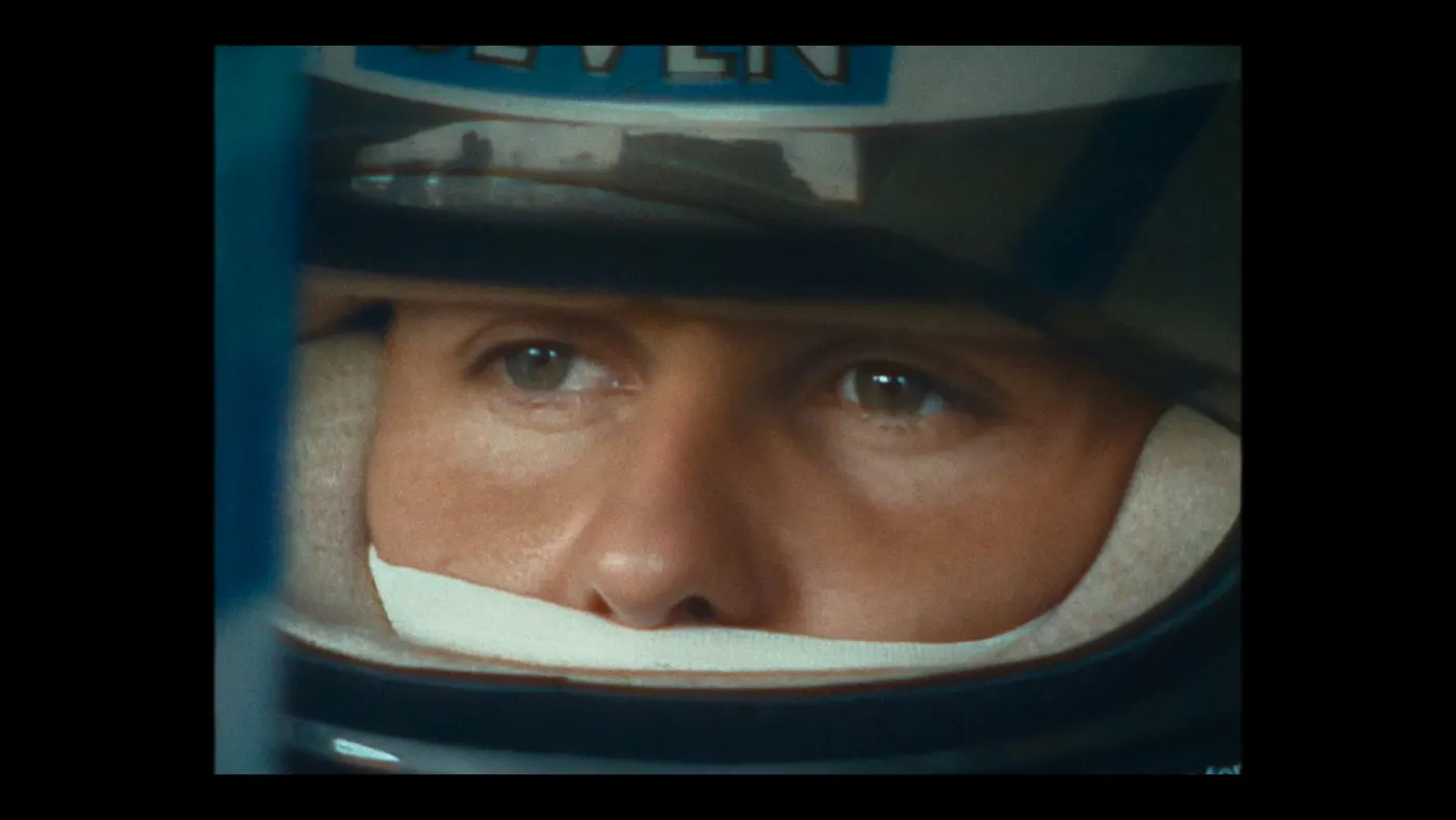 Schumacher ’94 — The Birth of a Legend (2026), Christin Freitag — très gros plan, un personnage : casque, cagoule